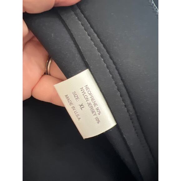 Akona Adventure Gear adult XL wetsuit wet suit - Picture 5 of 5